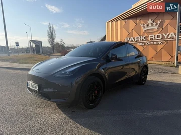 Авто Tesla Model Y 2024 № 8606289