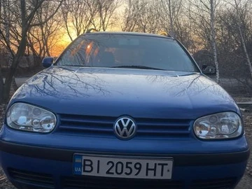 Авто Volkswagen Golf 2000 № 8606339