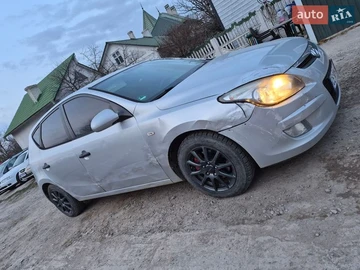 Авто Hyundai I30 2010 № 8606342
