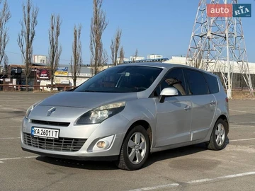 Авто Renault Grand Scenic 2010 № 8606448