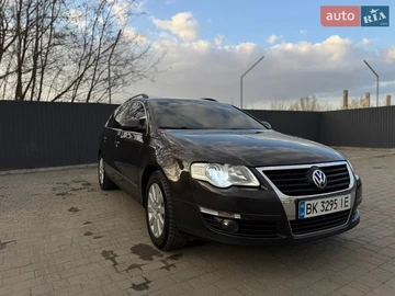 Авто Volkswagen Passat 2010 № 8606664