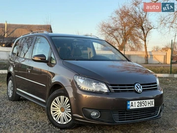 Авто Volkswagen Touran 2010 № 8606669