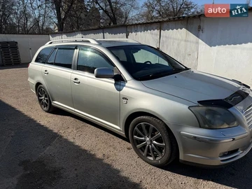 Авто Toyota Avensis 2003 № 8607308