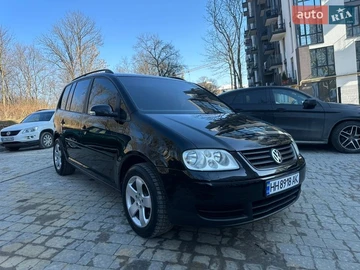 Авто Volkswagen Touran 2005 № 8607339
