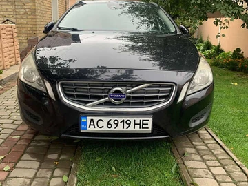 Авто Volvo V60 2012 № 8607395