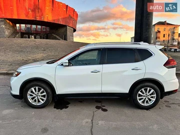 Авто Nissan Rogue 2017 № 8607603
