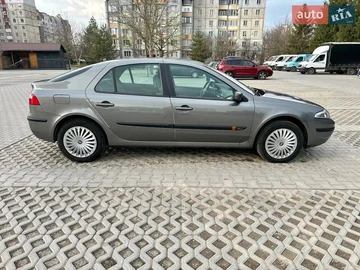 Авто Renault Laguna 2004 № 8607815