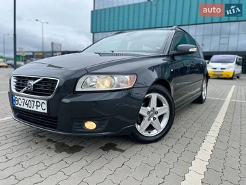 Авто Volvo V50 2009 № 8607981