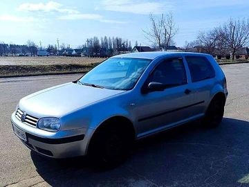 Авто Volkswagen Golf 2001 № 8608037