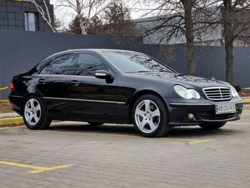 Авто Mercedes C-Class 2004 № 8608051