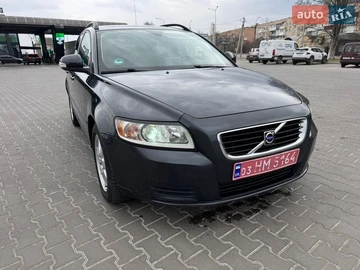 Авто Volvo V50 2009 № 8608061