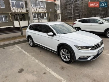 Авто Volkswagen Passat 2017 № 8608324