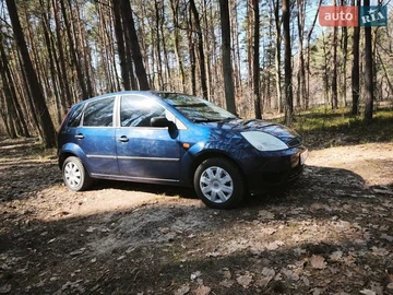 Авто Ford Fiesta 2004 № 8608363