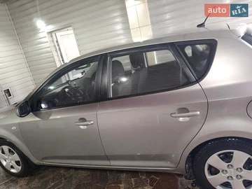 Авто KIA Ceed 2010 № 8608406