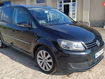 Авто Volkswagen Touran 2014 № 8608591