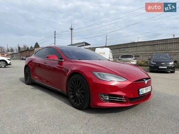 Авто Tesla Model S 2013 № 8608597