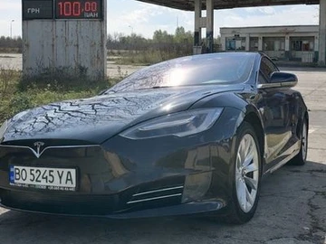 Авто Tesla Model S 2017 № 8608606