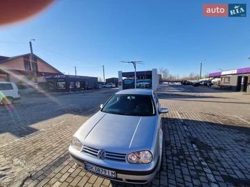 Авто Volkswagen Golf 2001 № 8609205
