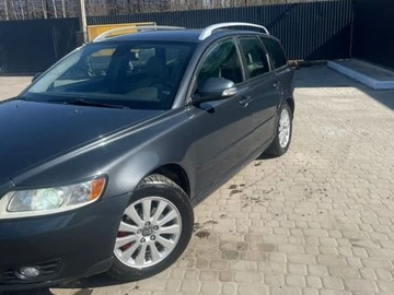 Авто Volvo V50 2009 № 8609240