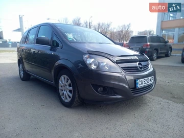 Авто Opel Zafira 2010 № 8609244