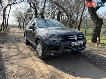 Авто Volkswagen Touareg 2012 № 8609373