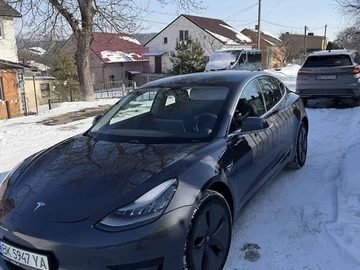 Авто Tesla Model 3 2019 № 8609553
