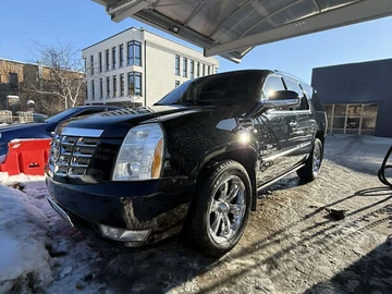 Авто Cadillac Escalade 2008 № 8609556