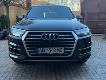 Авто Audi Q7 2018 № 8609616