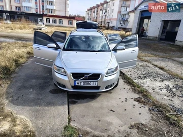 Авто Volvo V50 2008 № 8609889