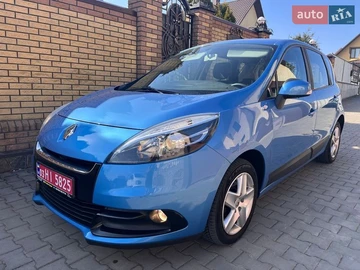 Авто Renault Scenic 2012 № 8610009
