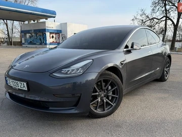 Авто Tesla Model 3 2019 № 8610113
