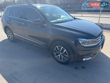 Авто Volkswagen Tiguan 2019 № 8610122