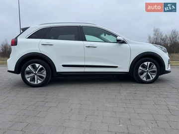 Авто KIA Niro 2021 № 8610275