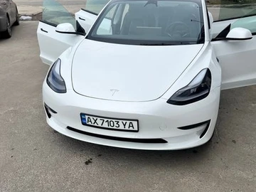 Авто Tesla Model 3 2023 № 8610279