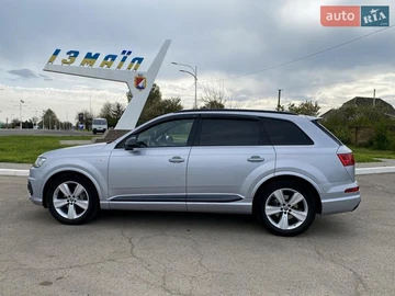 Авто Audi Q7 2019 № 8610339