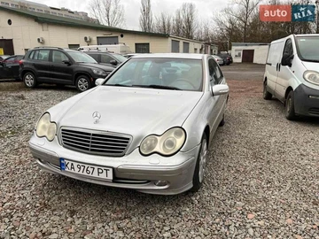 Авто Mercedes C-Class 2004 № 8610405