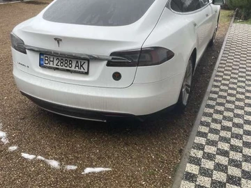 Авто Tesla Model S 2013 № 8610797