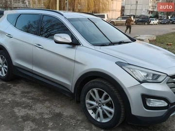 Авто Hyundai Santa Fe 2013 № 8611018