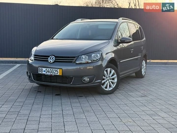 Авто Volkswagen Touran 2014 № 8611023