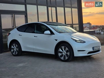 Авто Tesla Model Y 2022 № 8611178