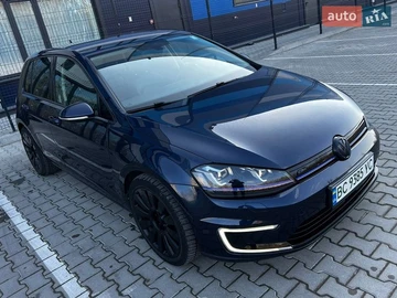 Авто Volkswagen E-Golf 2016 № 8611677
