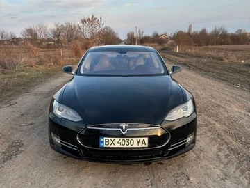 Авто Tesla Model S 2012 № 8611769