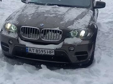 Авто BMW X5 2010 № 8611805