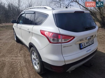 Авто Ford Escape 2014 № 8611849