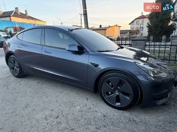Авто Tesla Model 3 2023 № 8611895