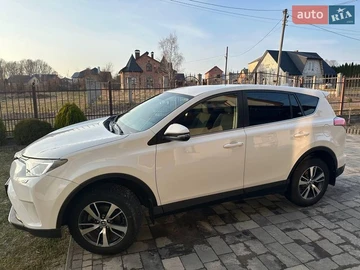 Авто Toyota Rav4 2017 № 8611905