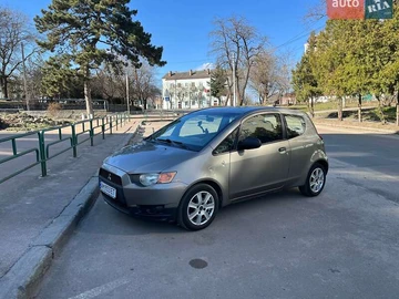 Авто Mitsubishi Colt 2009 № 8612193