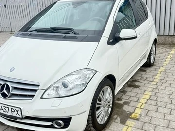 Авто Mercedes A-Class 2012 № 8612333