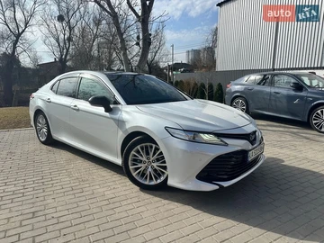 Авто Toyota Camry 2020 № 8612586