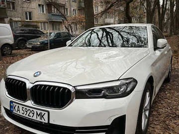 Авто BMW 5 Series 2022 № 8612707